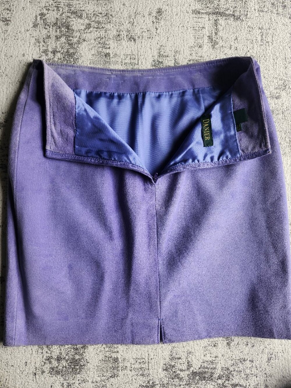 Danier Super Soft Suede Powder Blue Lavender Lined Skirt - Picture 10 of 11